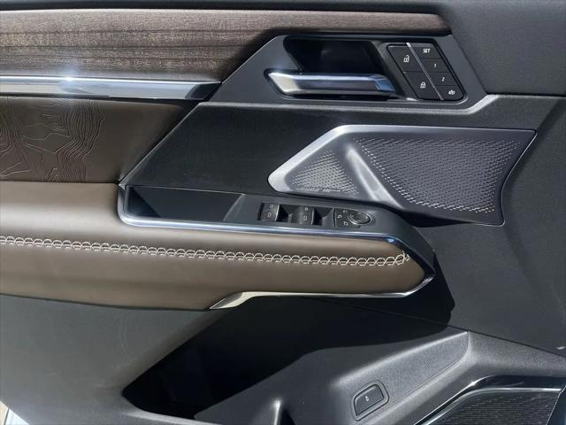 2026 GMC Acadia Denali Ultimate AWD