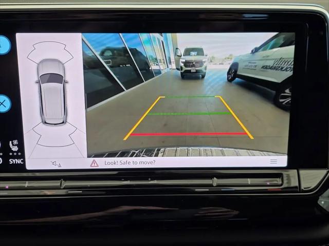 2026 Volkswagen Atlas SE with Technology
