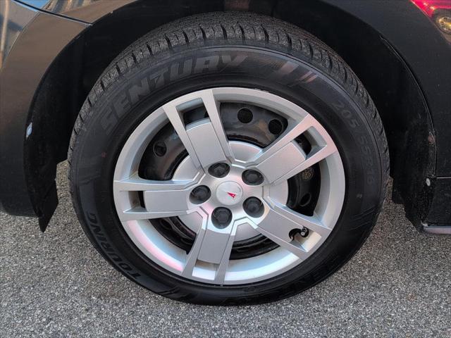 Used 2009 Pontiac Vibe AWD with VIN 5Y2SM67099Z402873 for sale in Jackson, MI