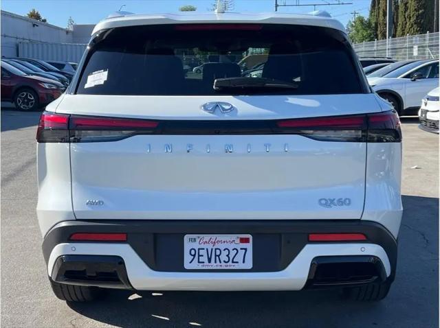 2023 INFINITI QX60 LUXE AWD