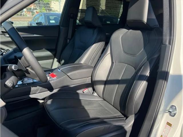 2023 INFINITI QX60 LUXE AWD
