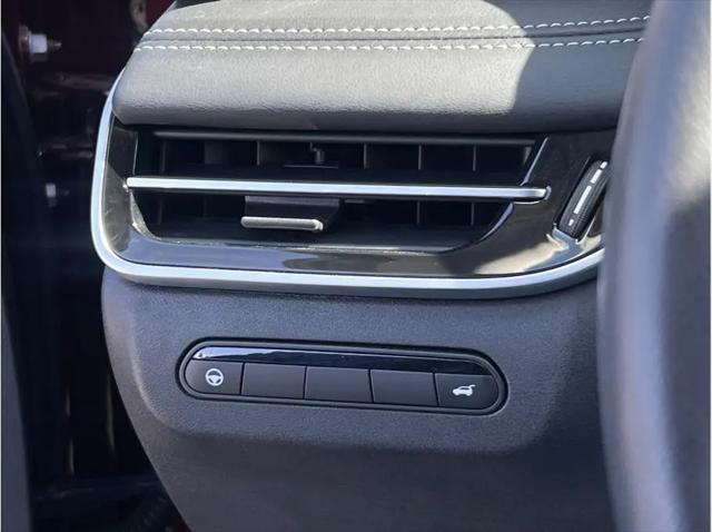 2023 INFINITI QX60 LUXE AWD