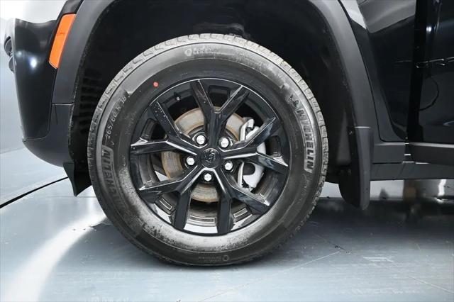 2026 Jeep Grand Cherokee Altitude 4x4