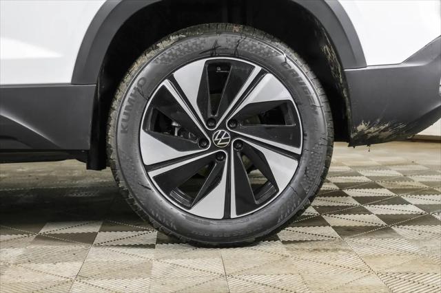 2026 Volkswagen Taos SE