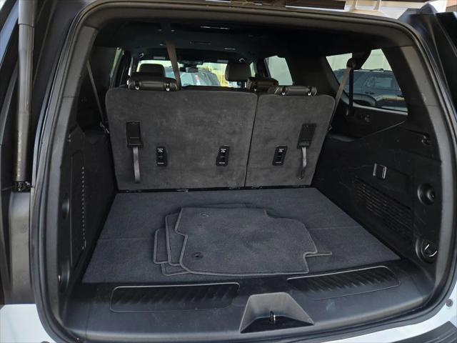 2024 GMC Yukon XL 4WD SLT