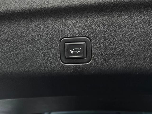 2024 GMC Yukon XL 4WD SLT