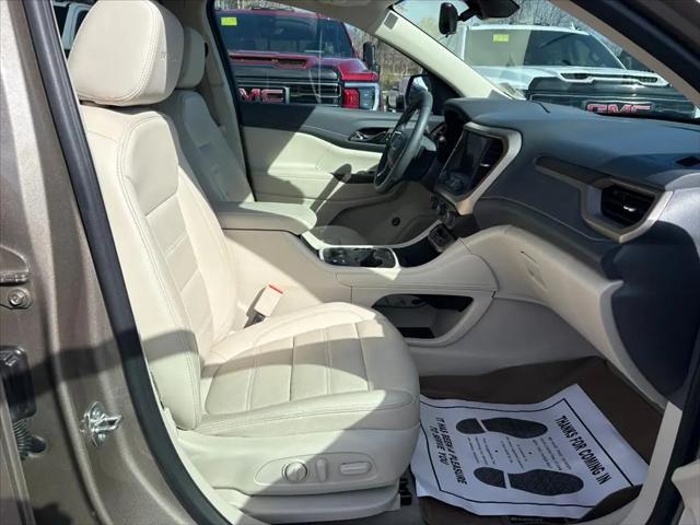 2023 GMC Acadia AWD Denali