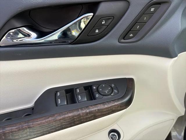 2023 GMC Acadia AWD Denali