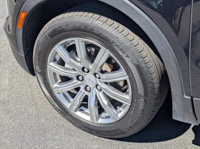 2023 Cadillac XT4 AWD Premium Luxury