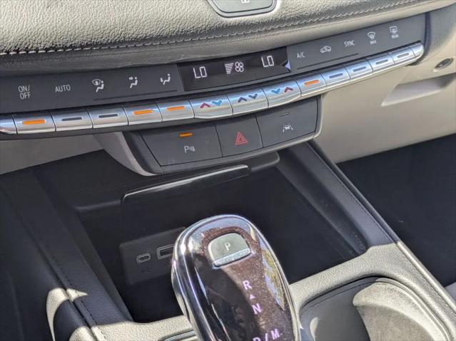 2023 Cadillac XT4 AWD Premium Luxury