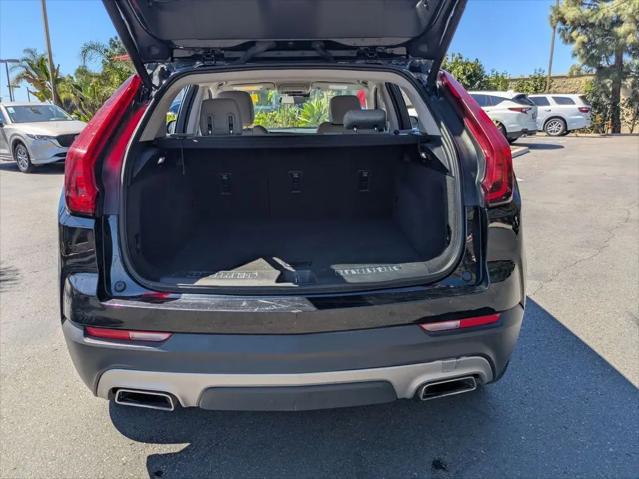2023 Cadillac XT4 AWD Premium Luxury