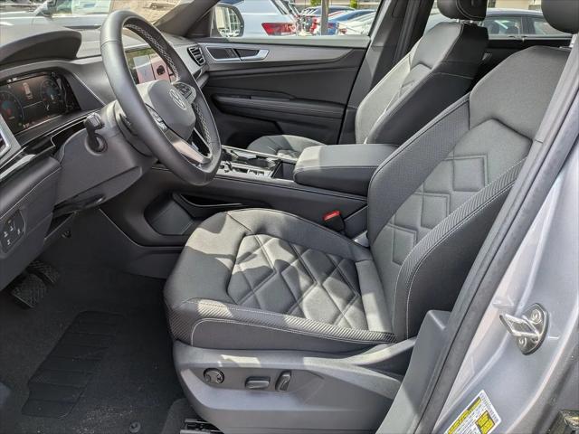 2026 Volkswagen Atlas Cross Sport SE with Technology