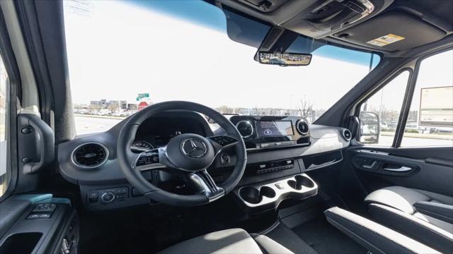2026 Mercedes-Benz Sprinter 2500 Standard Roof 4-Cyl Diesel HO Select
