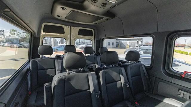 2026 Mercedes-Benz Sprinter 2500 Standard Roof 4-Cyl Diesel HO Select