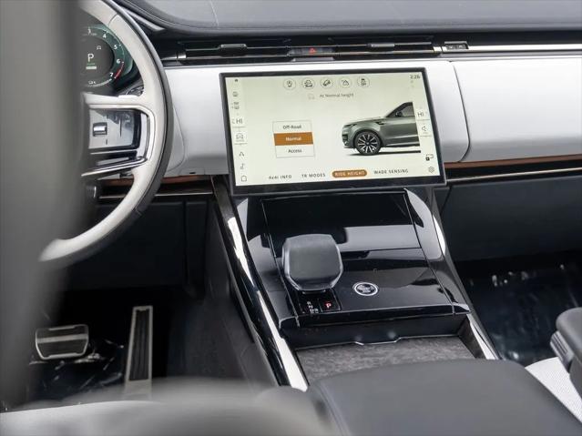 2025 Land Rover Range Rover Sport P460 Dynamic SE
