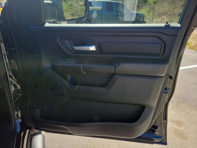 2026 Ram 1500 Express Quad Cab 4x2 6'4" Box