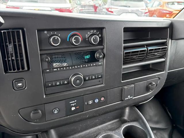 2020 GMC Savana Cargo RWD 2500 Regular Wheelbase Work Van