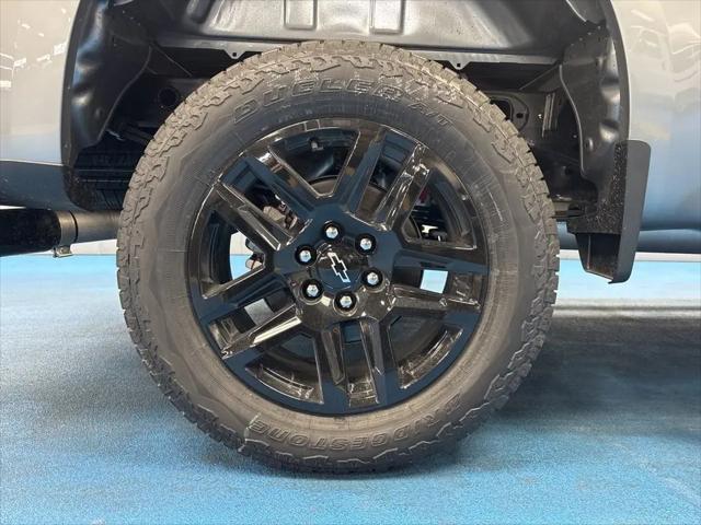 2026 Chevrolet Silverado 1500 4WD Crew Cab Short Bed Custom Trail Boss