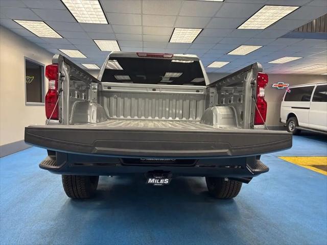 2026 Chevrolet Silverado 1500 4WD Crew Cab Short Bed Custom Trail Boss