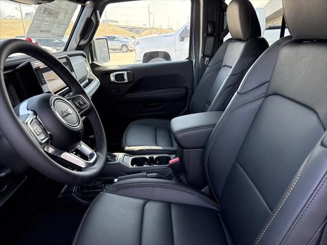 2026 Jeep Wrangler 4-Door Sahara 4x4