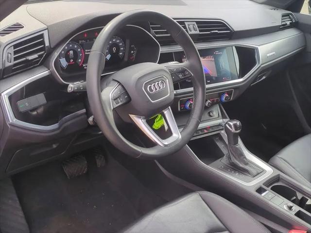 2022 Audi Q3 Premium 40 TFSI quattro Tiptronic