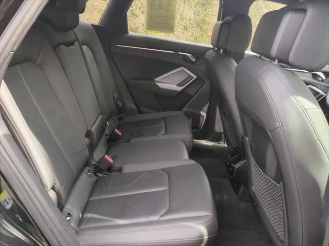 2022 Audi Q3 Premium 40 TFSI quattro Tiptronic