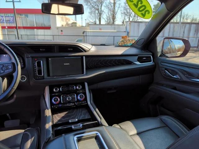 2023 GMC Yukon 4WD Denali