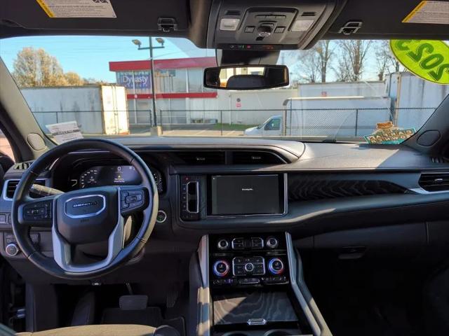2023 GMC Yukon 4WD Denali