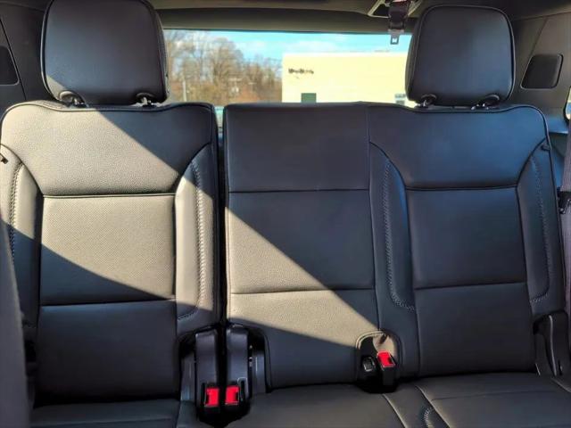 2023 GMC Yukon 4WD Denali