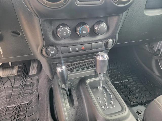 2018 Jeep Wrangler JK Unlimited Golden Eagle 4x4