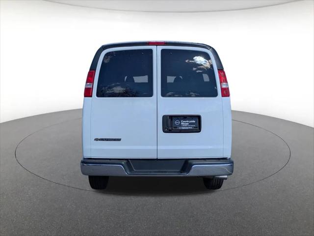 2025 Chevrolet Express Passenger RWD 3500 Extended Wheelbase LT