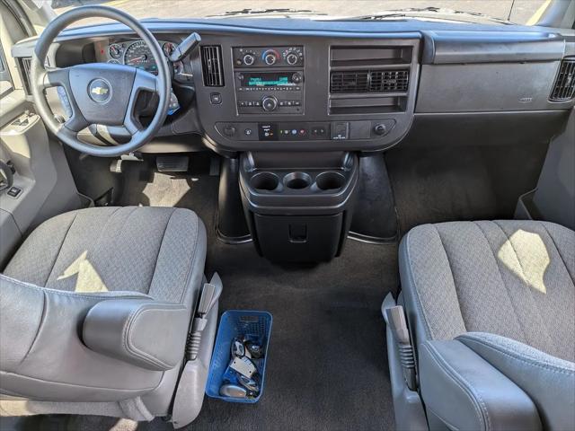 2025 Chevrolet Express Passenger RWD 3500 Extended Wheelbase LT