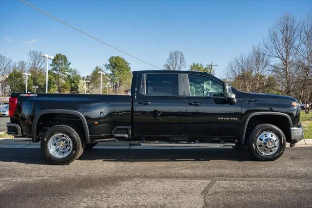 2026 Chevrolet Silverado 3500HD Crew Cab, Long Bed, LT Dual Rear Wheel, RWD