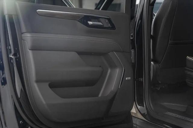 2026 Chevrolet Suburban Premier, 4WD