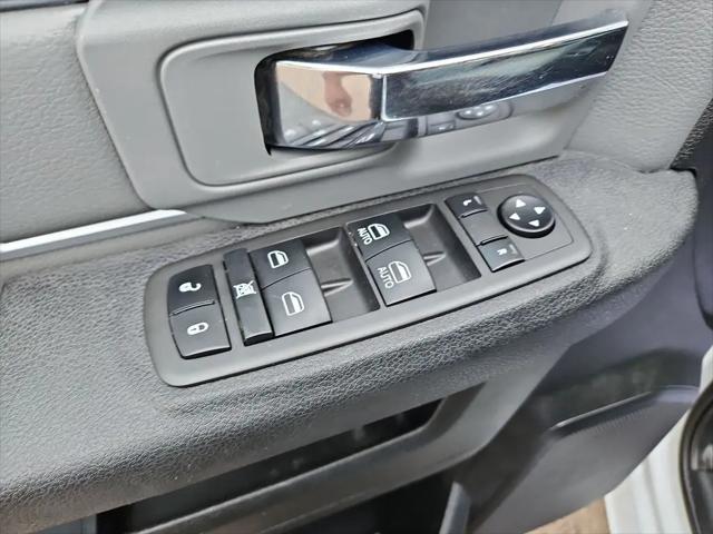2023 Ram 1500 Classic SLT Crew Cab 4x4 5'7" Box