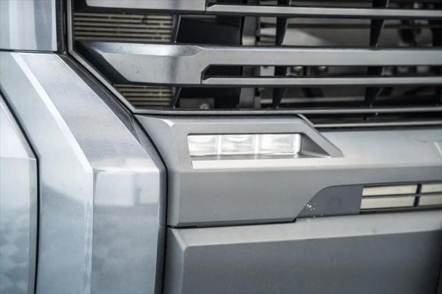 2026 Toyota Tundra SR5 CrewMax 5.5' Bed