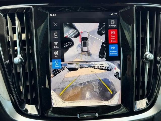 2026 Volvo V60 Cross Country Ultra, B5 AWD Gas (mild hybrid)