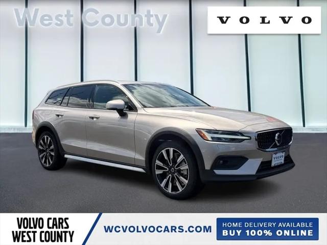 2026 Volvo V60 Cross Country Ultra, B5 AWD Gas (mild hybrid) for sale in Manchester, MO