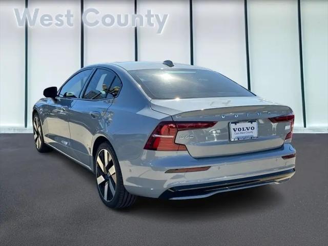 2024 Volvo S60 Recharge T8 Plus Dark Theme