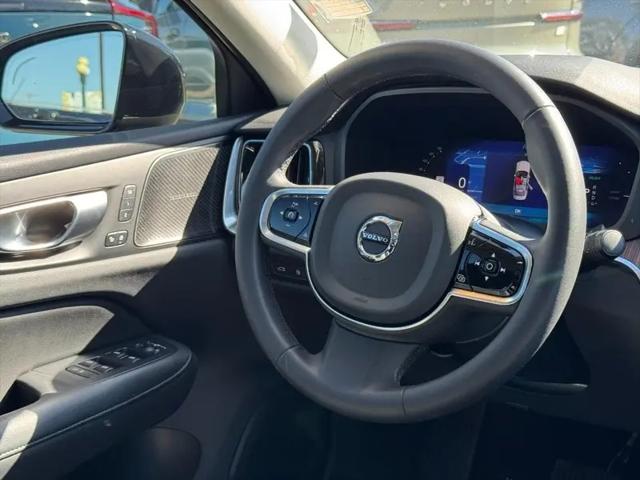 2024 Volvo S60 Recharge T8 Plus Dark Theme