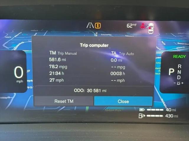2024 Volvo S60 Recharge T8 Plus Dark Theme