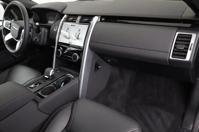 2025 Land Rover Discovery P300 S