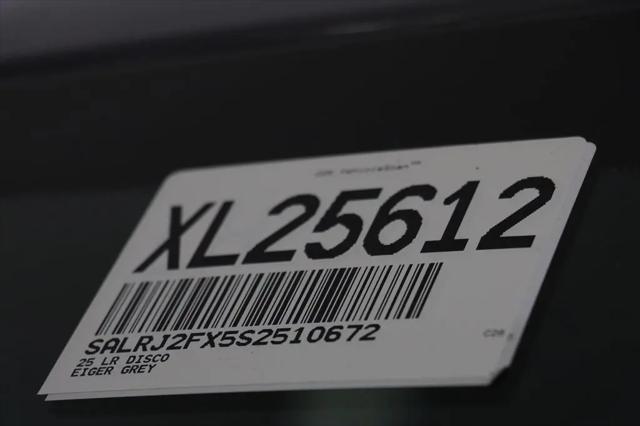 2025 Land Rover Discovery P300 S