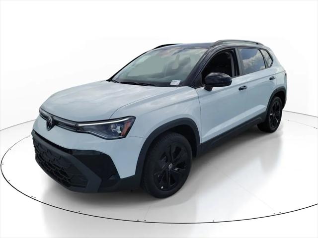 2026 Volkswagen Taos SE Black