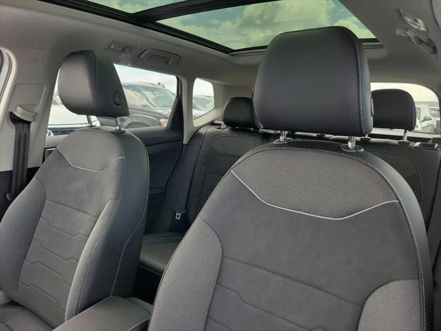 2026 Volkswagen Taos SE Black