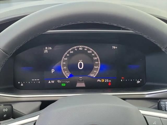 2026 Volkswagen Taos SE Black