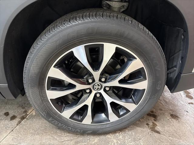 2024 Toyota Grand Highlander Hybrid Limited MAX