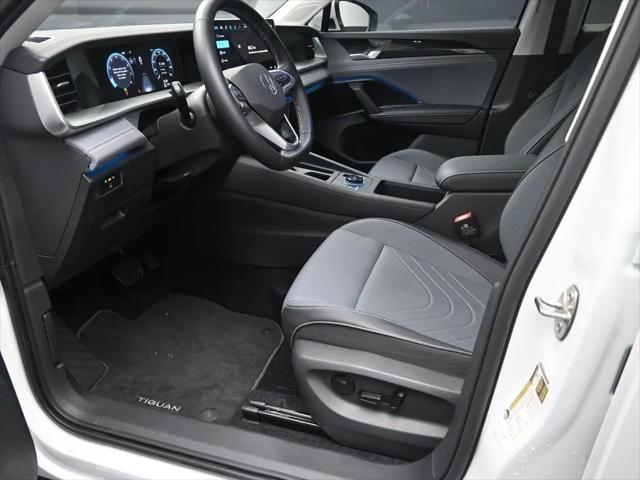 2025 Volkswagen Tiguan 2.0T SE