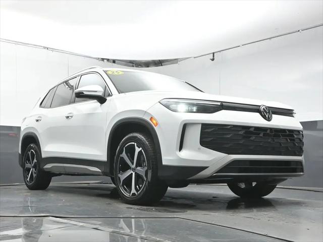 2025 Volkswagen Tiguan 2.0T SE