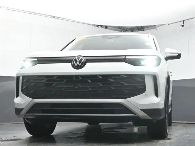 2025 Volkswagen Tiguan 2.0T SE